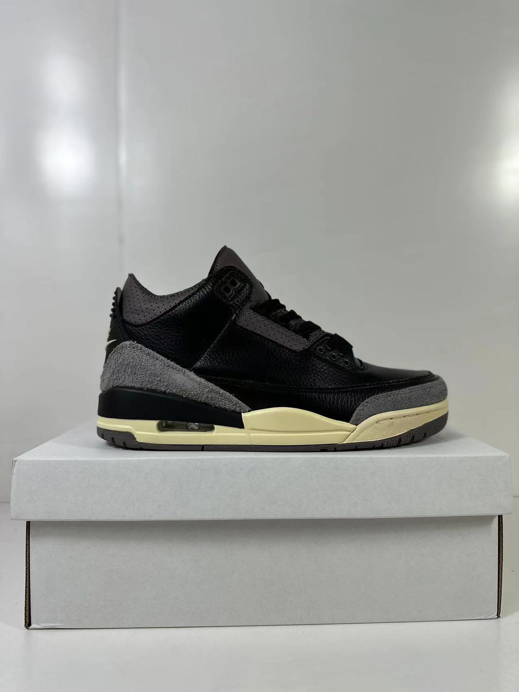 Jordan Air Jordan 3 Retro Black Purple FZ8411-001 Sneakers