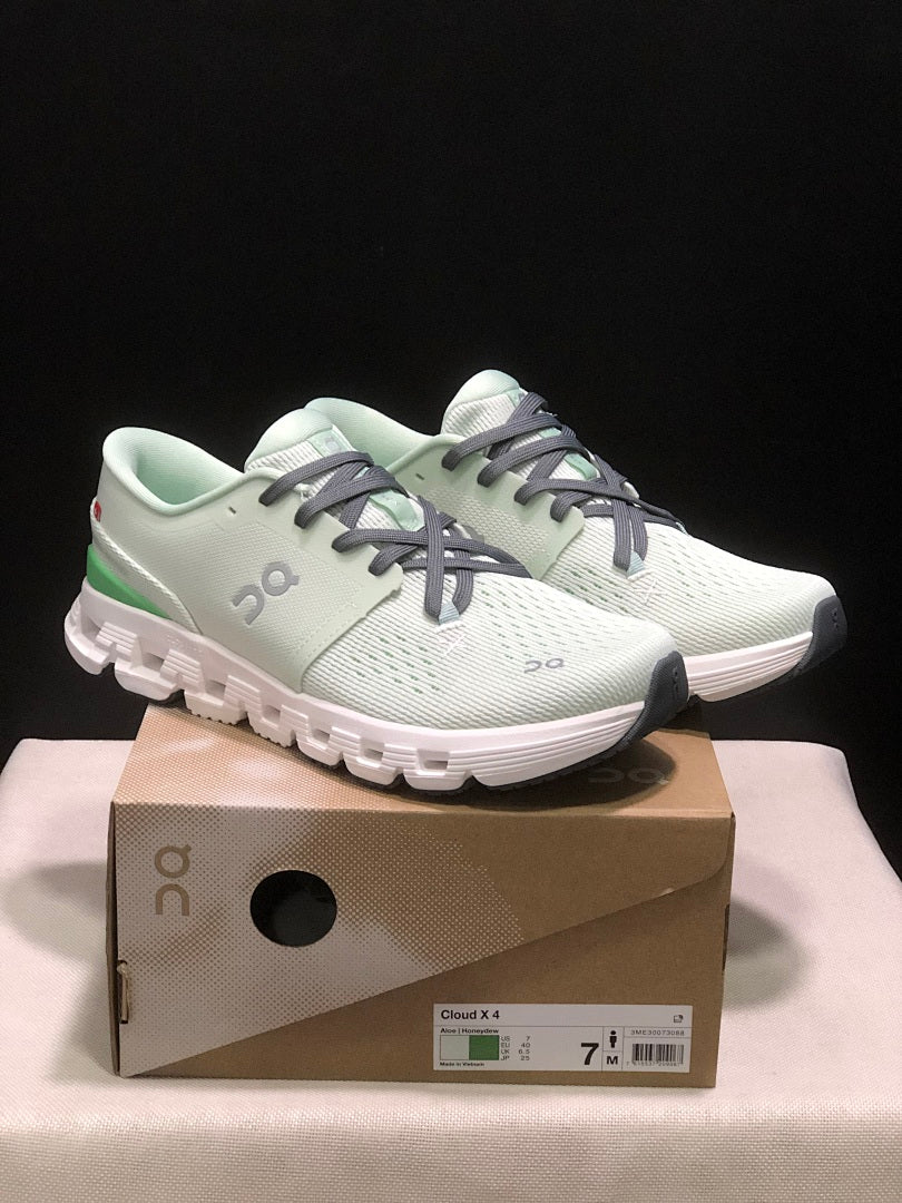 On Cloud X 4 Sneakers in Mint Green