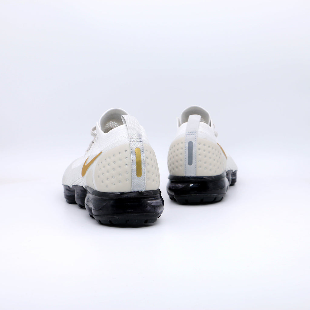 Nike Air VaporMax Flyknit White Gold Black Sneakers 942842-010