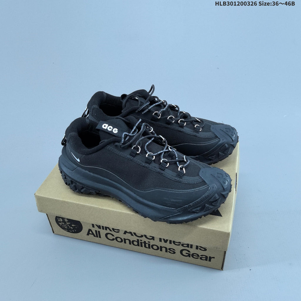 Nike ACG Mountain Fly 2 Low Trail Sneakers