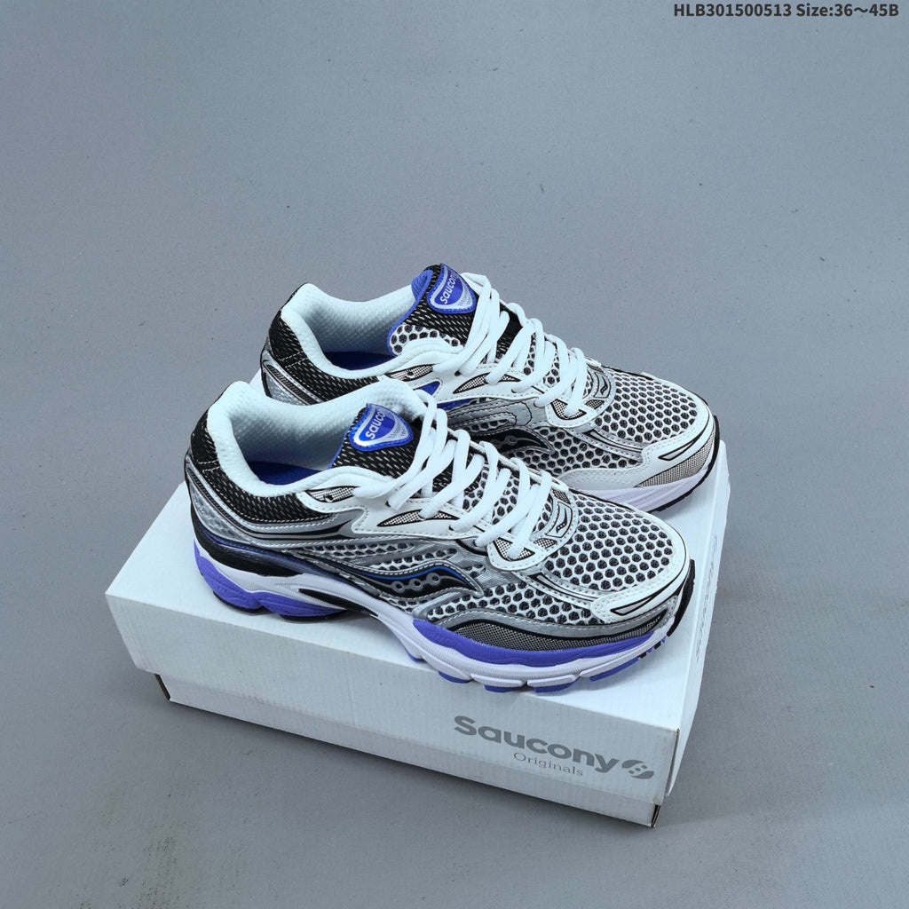 Saucony ProGrid Omni 9 Retro Running Sneakers