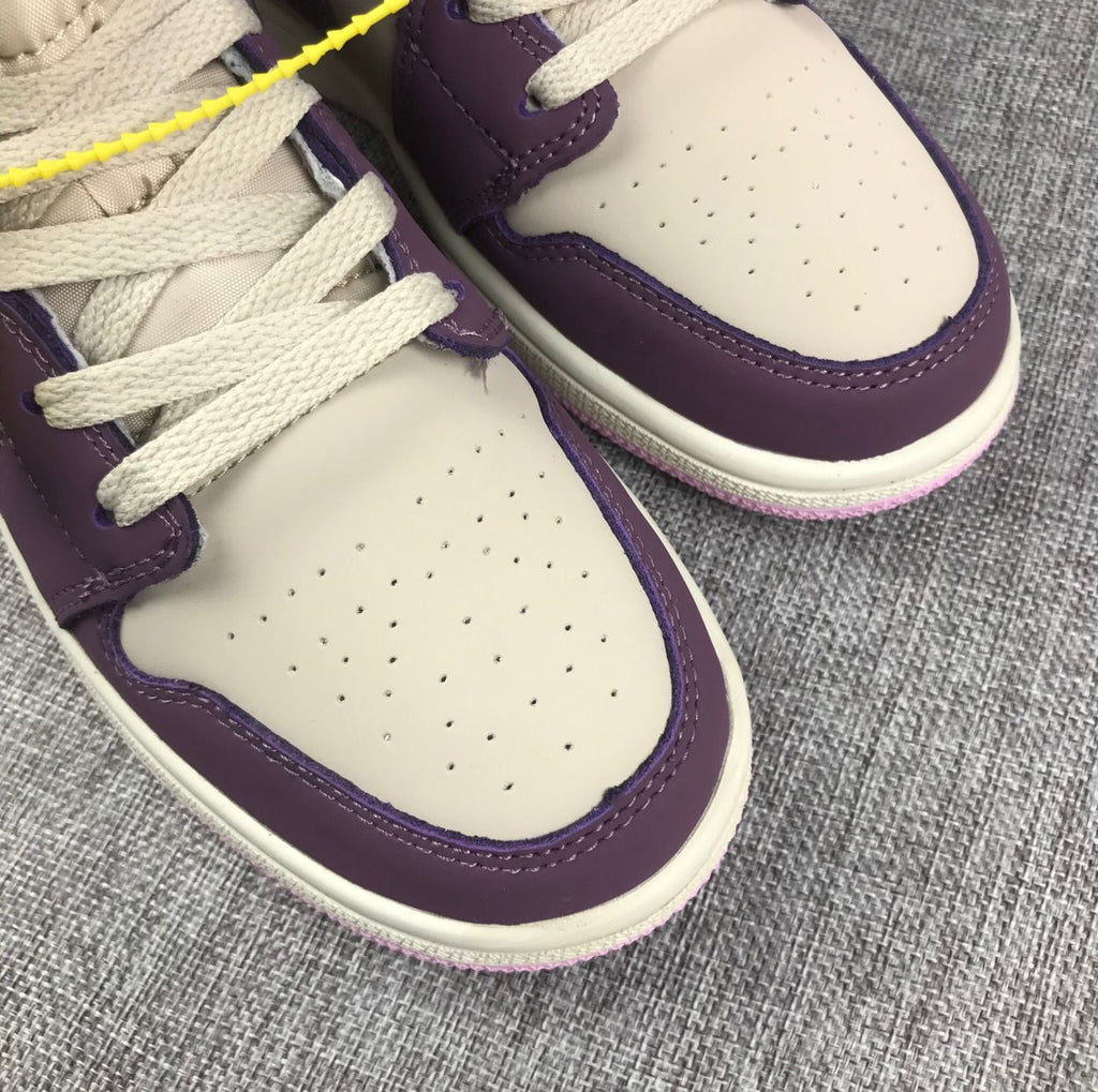 Air Jordan 1 Retro High OG White Purple Sneakers