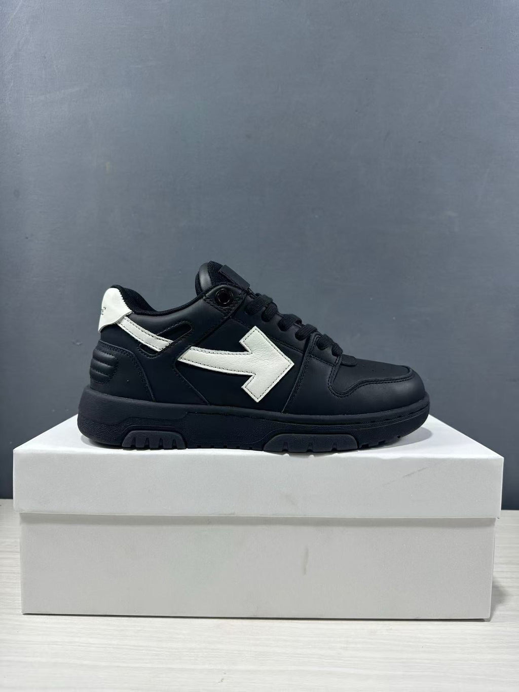 Off-White Out Of Office Low-Top Sneakers Black White OMAI89C99LEA0191001