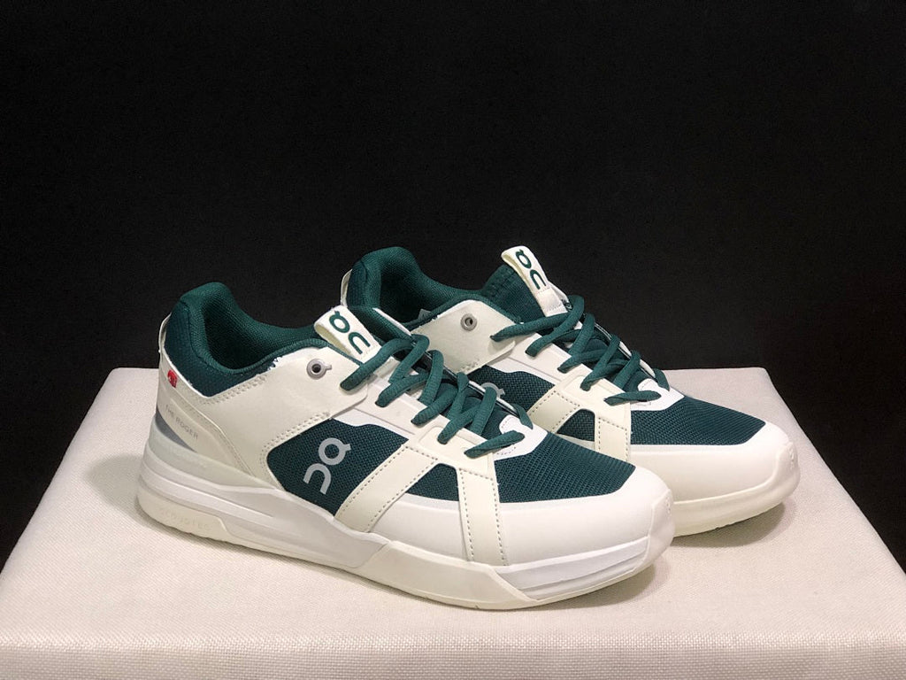 On The Roger Clubhouse Pro Sneakers White Dark Green
