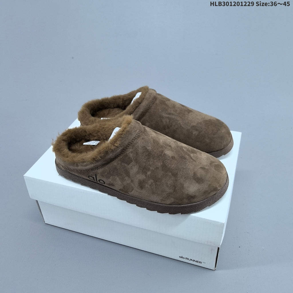 Alo Yoga Recovery Slipper Closed-Toe Slippers