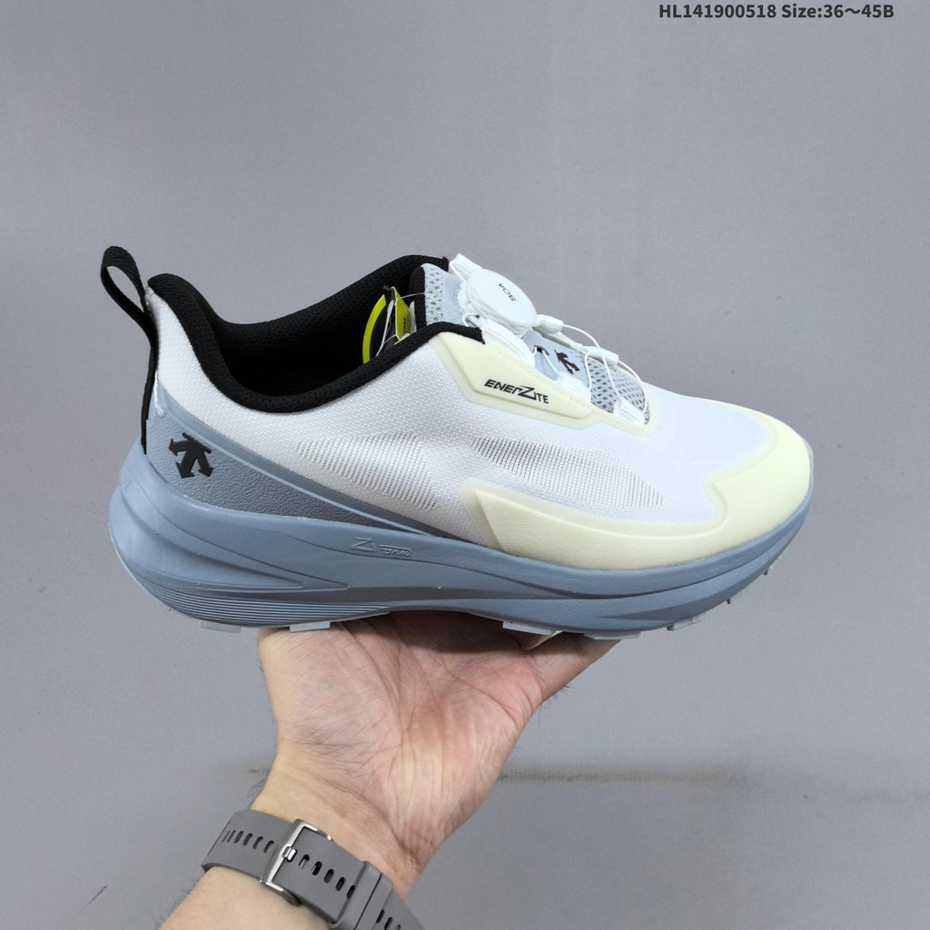 Descente Lavitate 3.0 Air Wire Low-Top Running Shoes