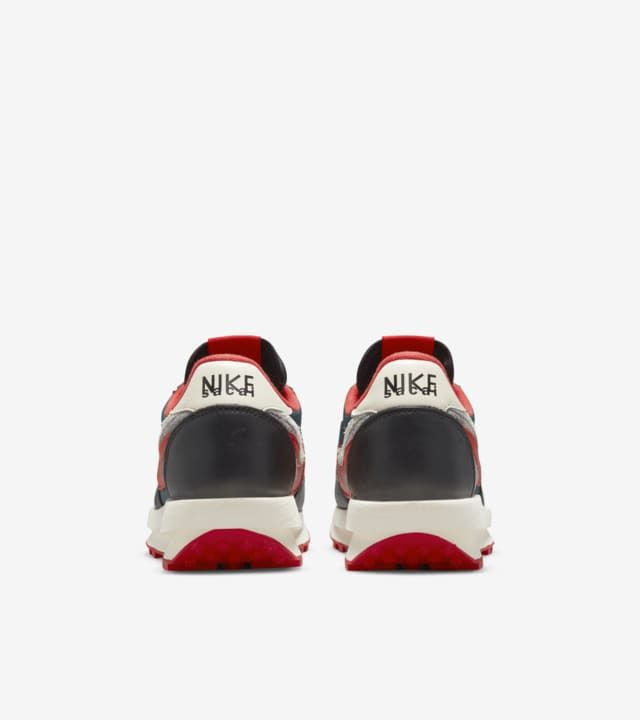 Nike x sacai LDV Waffle Sneakers DJ4877-300