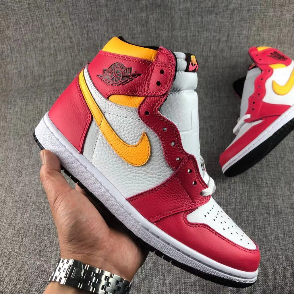 Jordan Air Jordan 1 High OG Light Fusion Red Sneakers 555088-603