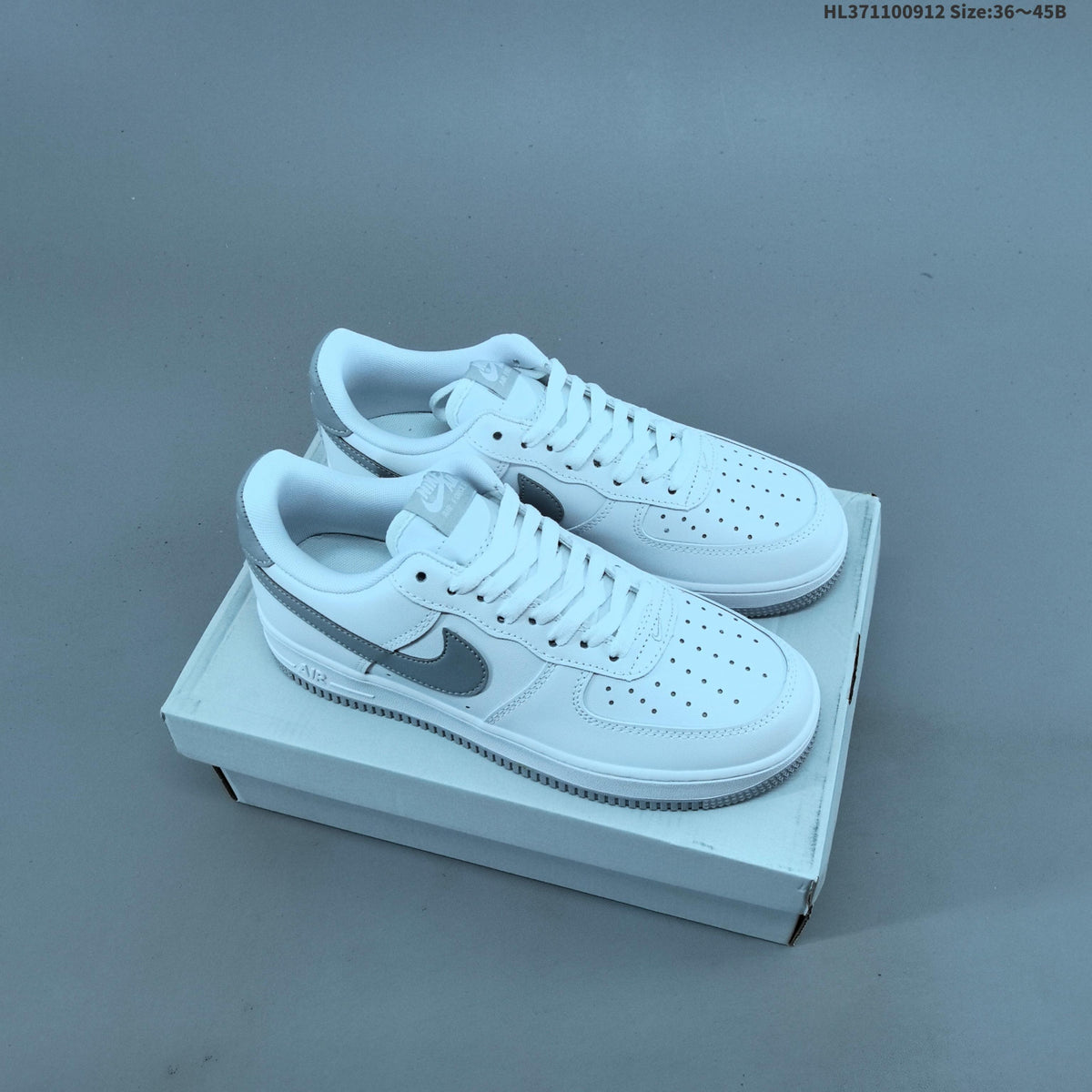 Nike Air Force 1 ’07 Low-Top Sneakers