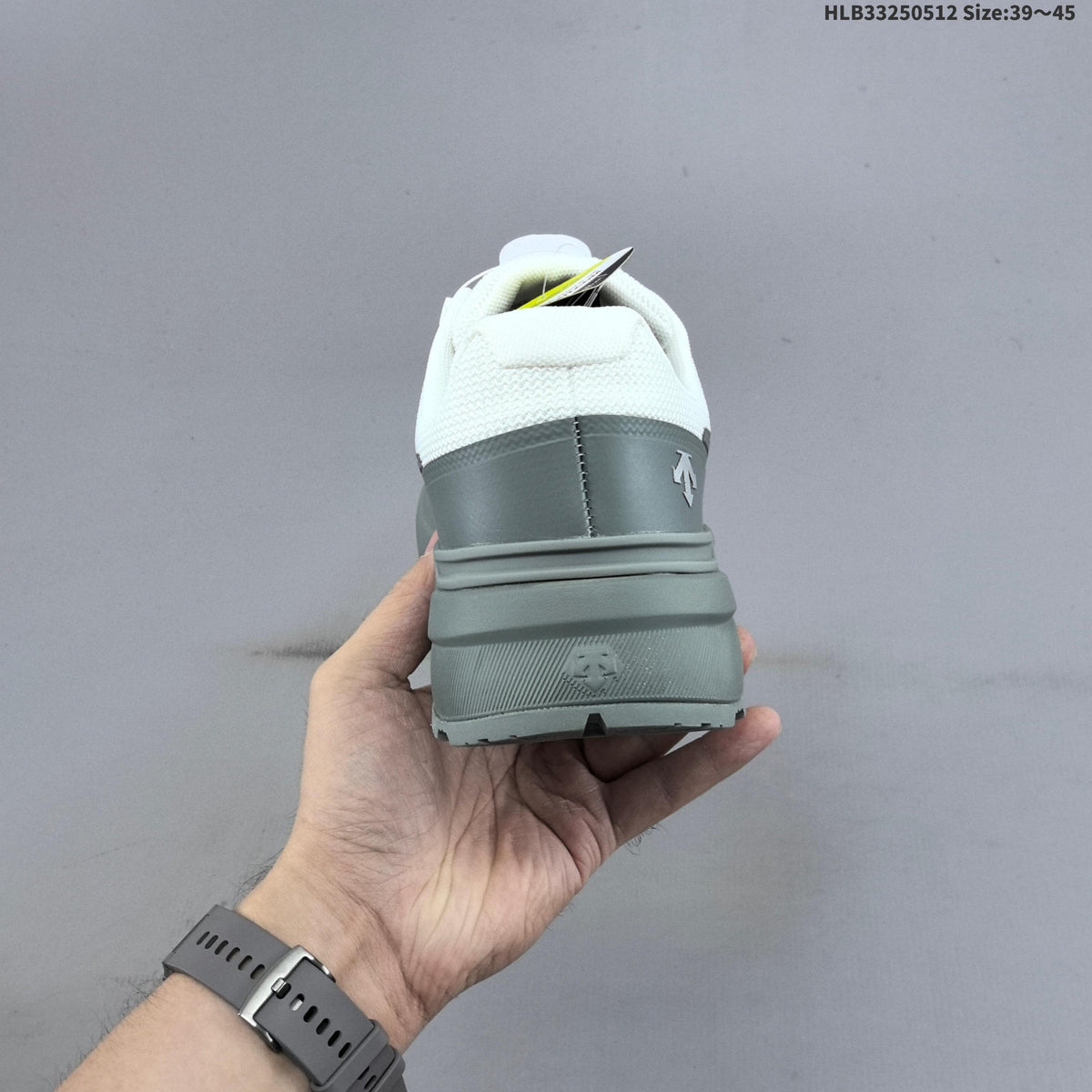 DESCENTE Circuit LTR Wire 2.0 Sneakers White Grey