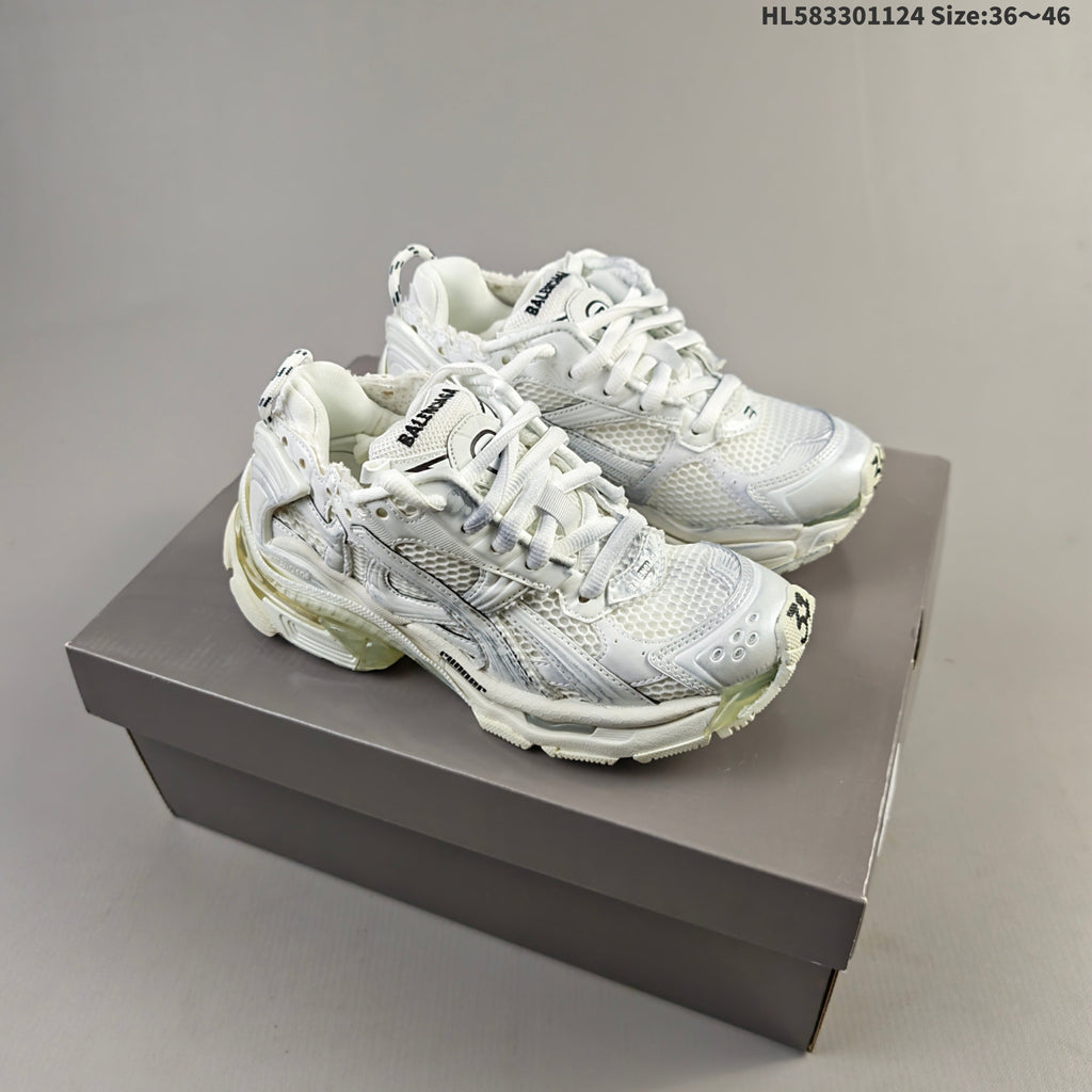 Balenciaga Runner Sneaker Low-Top Mesh Style