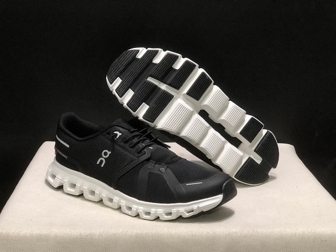 On Cloud 6 Black White Running Sneakers
