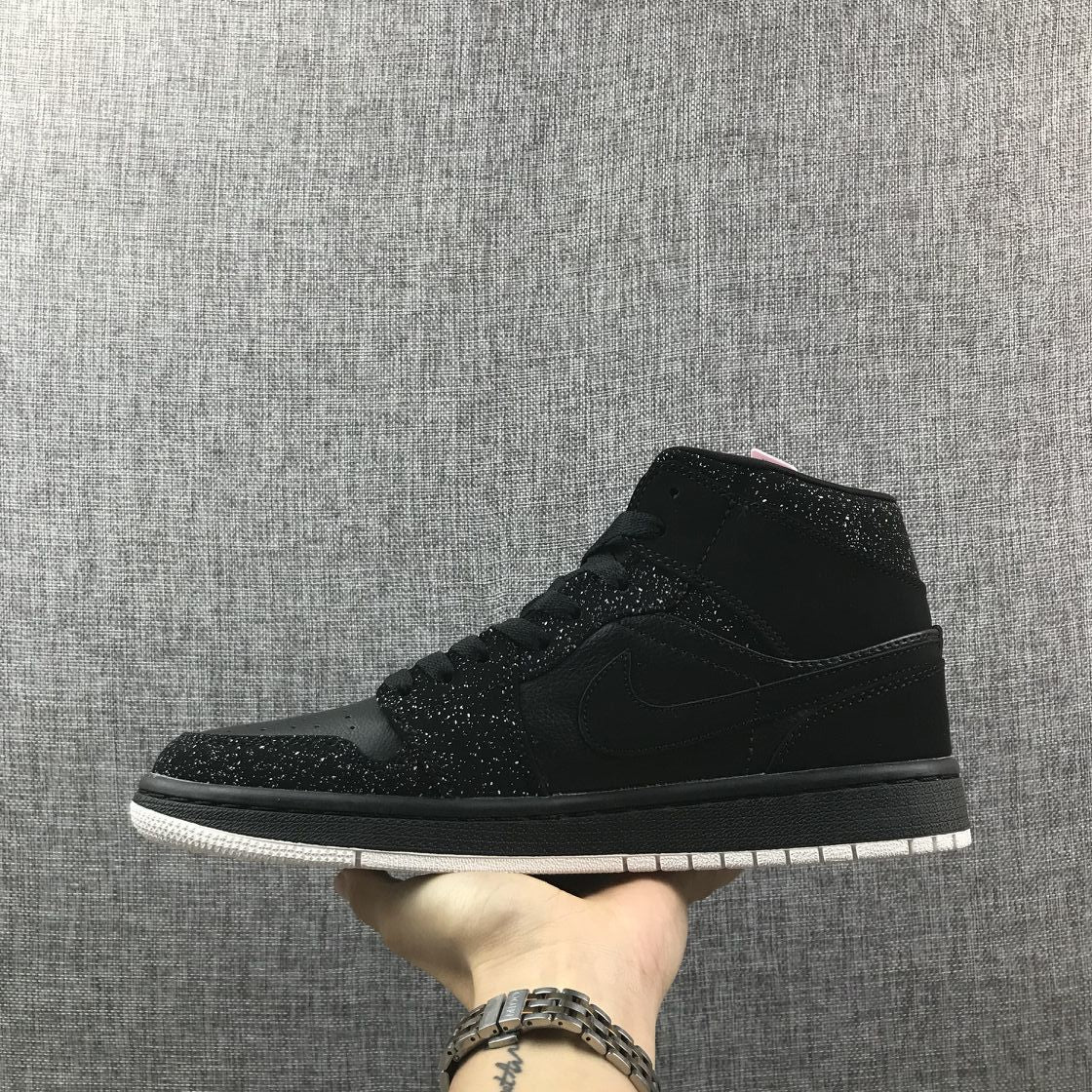Jordan Air Jordan 1 Mid Black and White Sneakers 554724-001