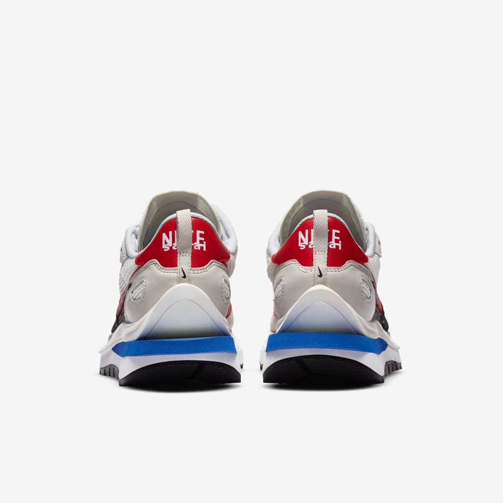Nike sacai VaporWaffle Sneakers CV1363-100 Grey White