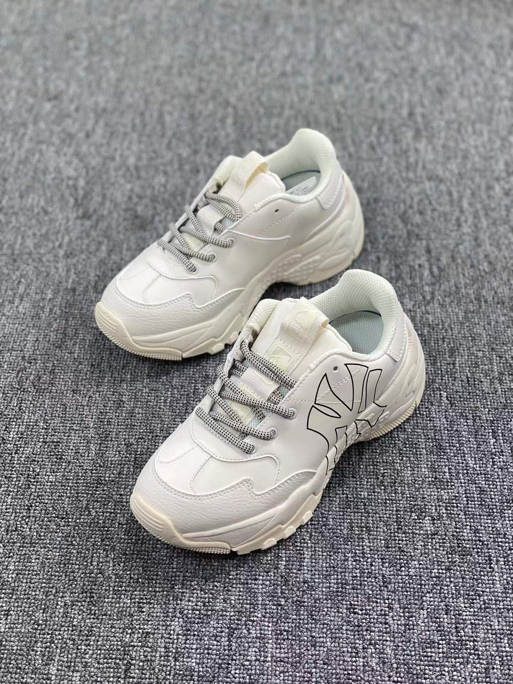 MLB Chunky Low-Top Sneakers in White
