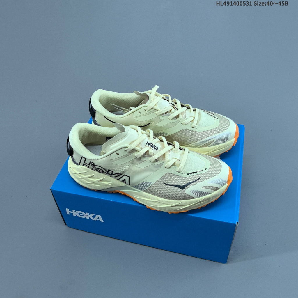 HOKA Speedgoat 7 Trail Running Shoes