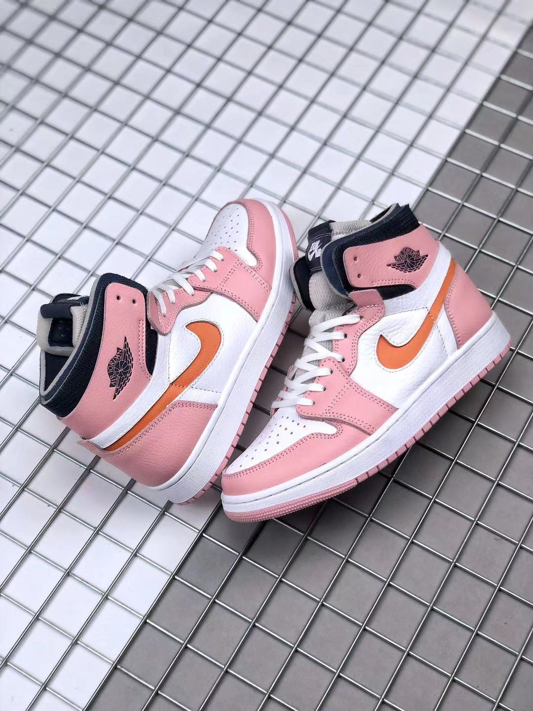 Jordan 1 High Zoom CMFT Pink White Orange Sneakers CT0979-601