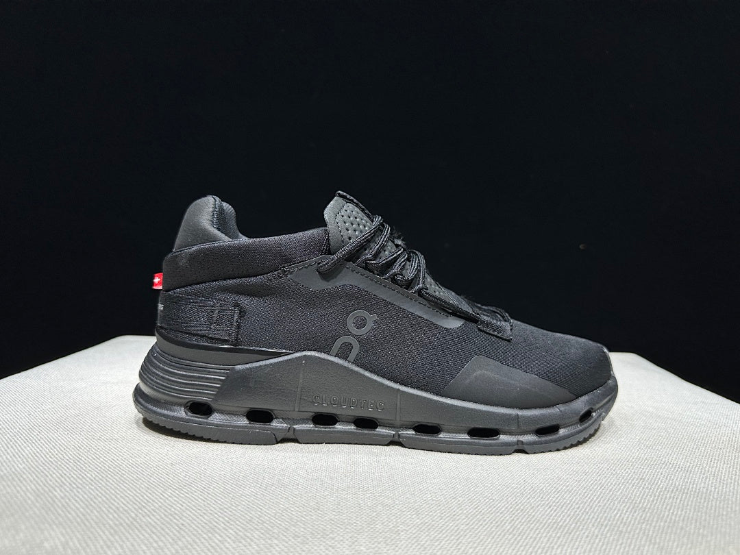 On Cloudnova 2 Black Sneakers