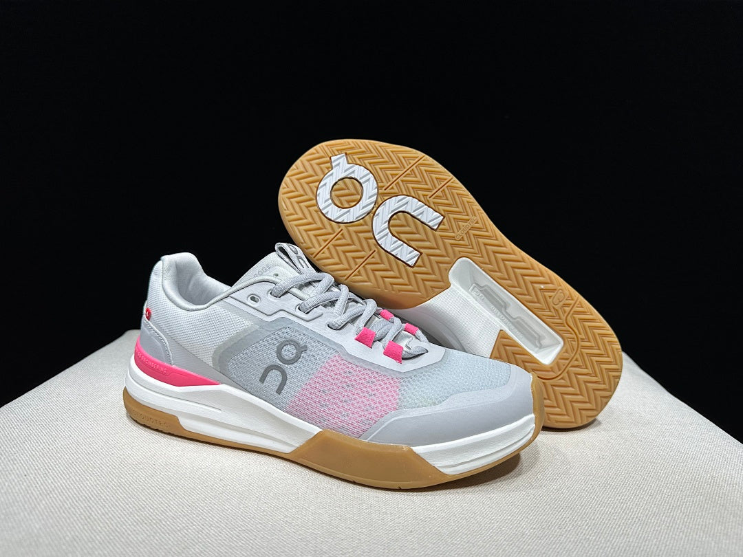 On THE ROGER Advantage Pro Sneakers Light Grey Orange
