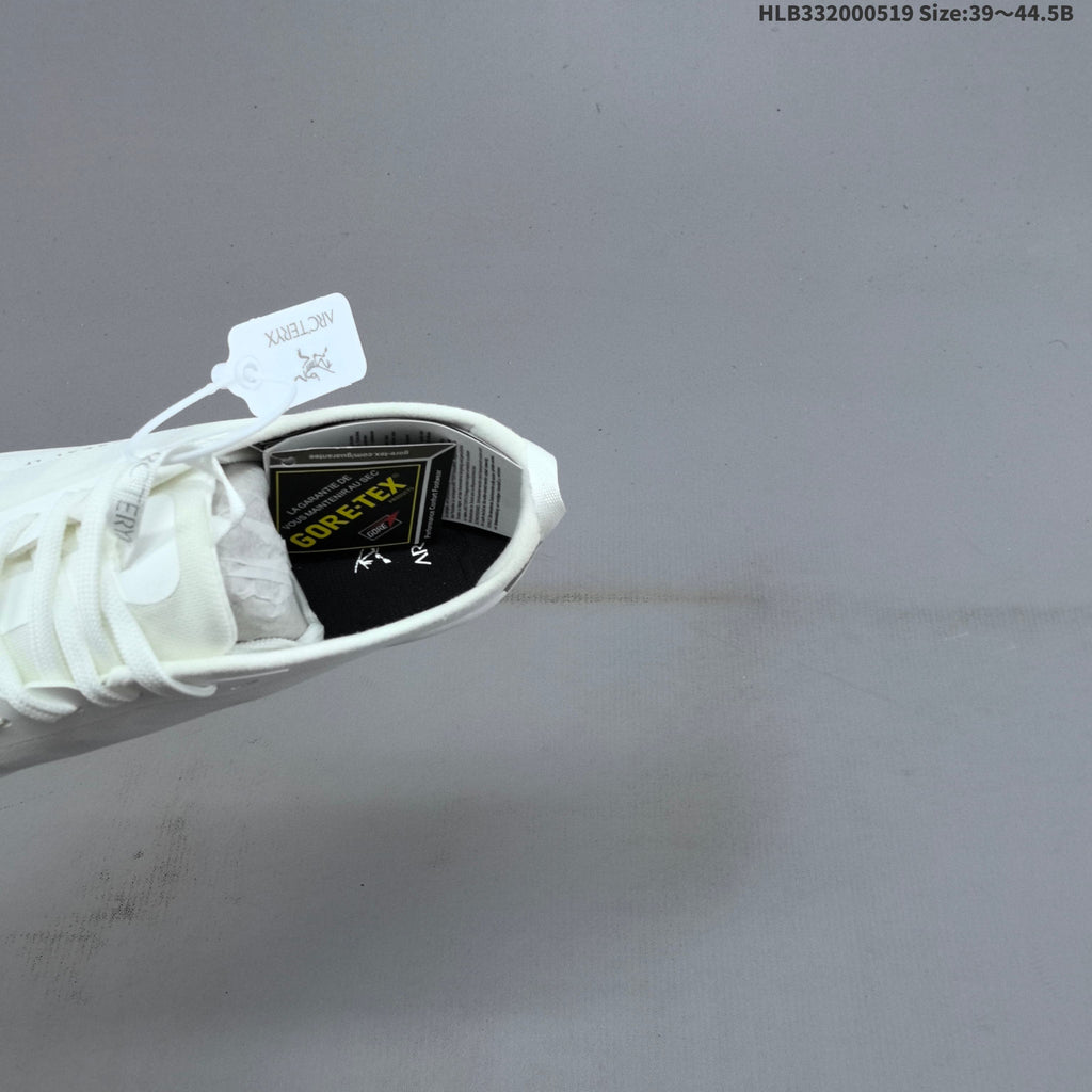 Arc'teryx Konseal LT Women's White Sneakers