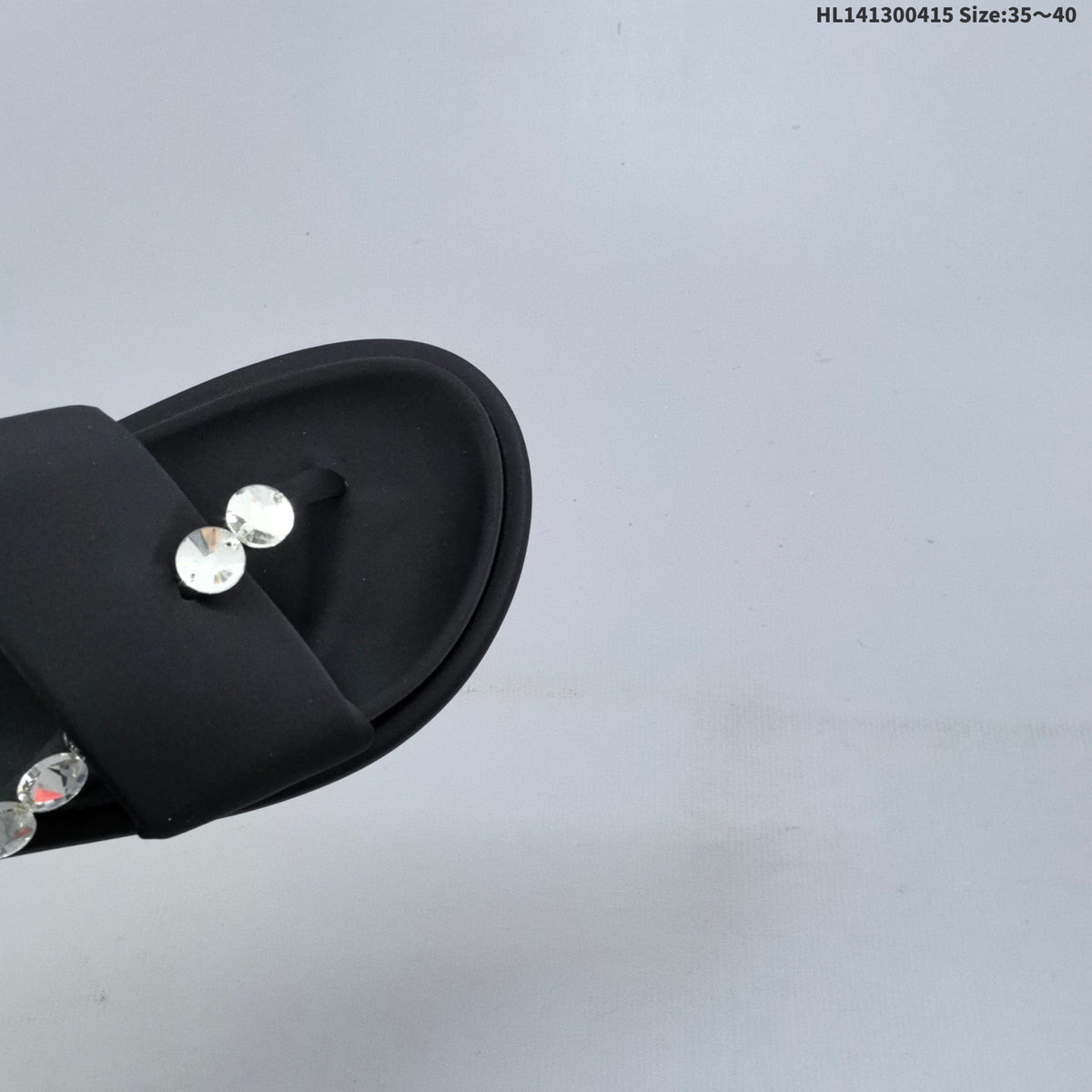 GG-CC Black Embellished Platform Thong Sandals