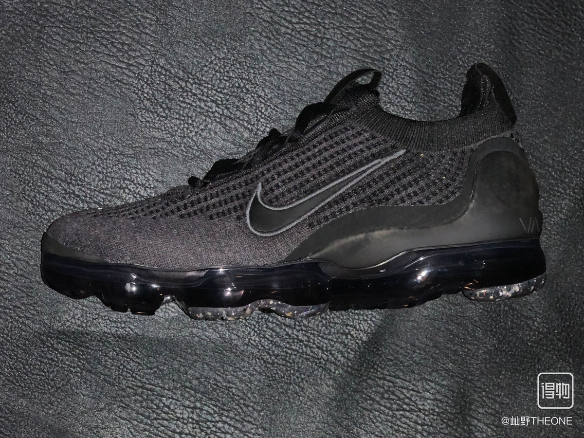 Nike Air VaporMax Flyknit 2021 Triple Black Sneakers DH4084-001