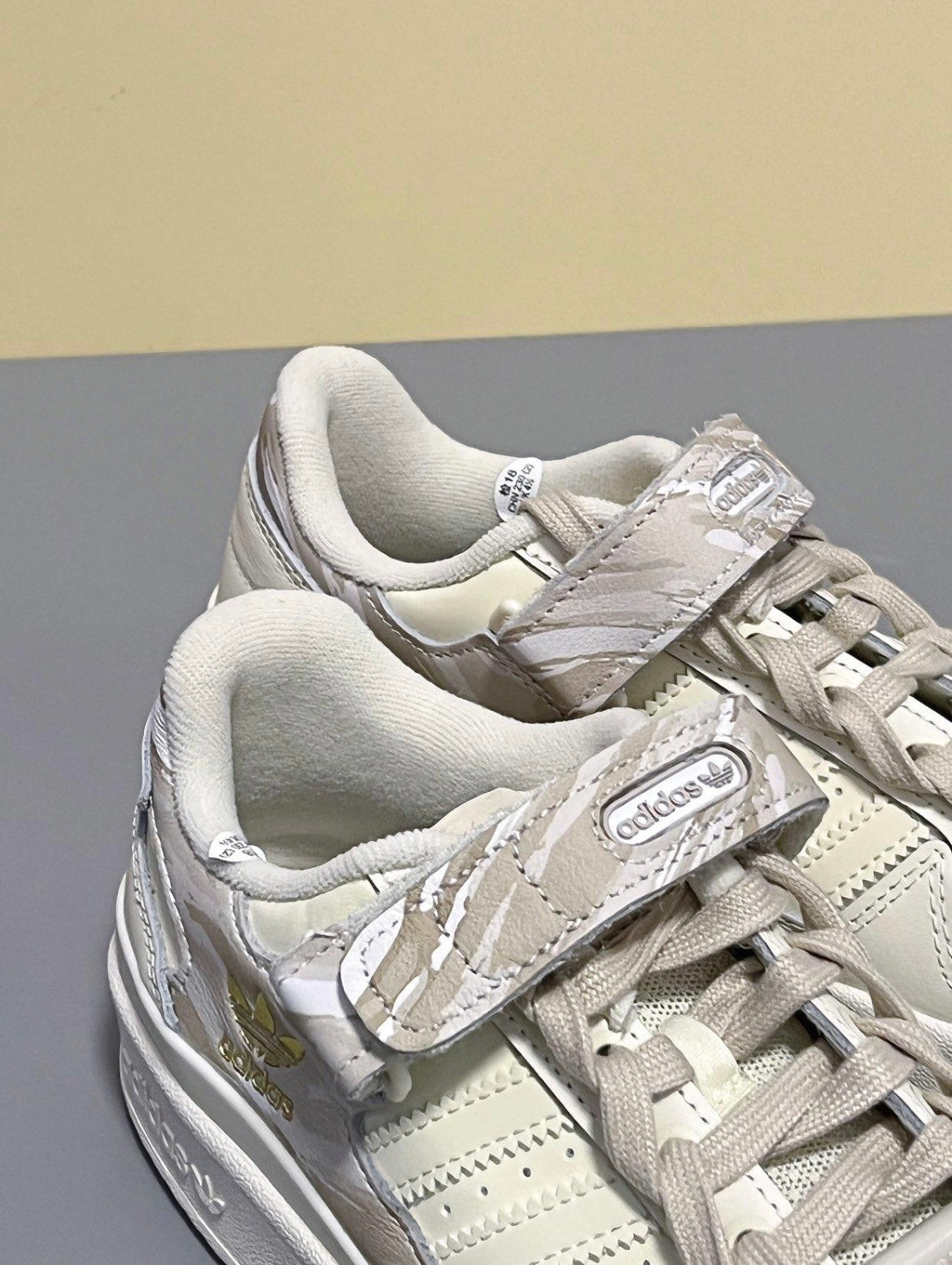 Adidas Originals Forum 84 Low Sneakers GY6983 Beige