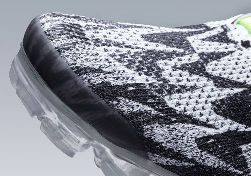 Nike Air VaporMax Moc 2 Acronym Black White Volt AQ0996-001