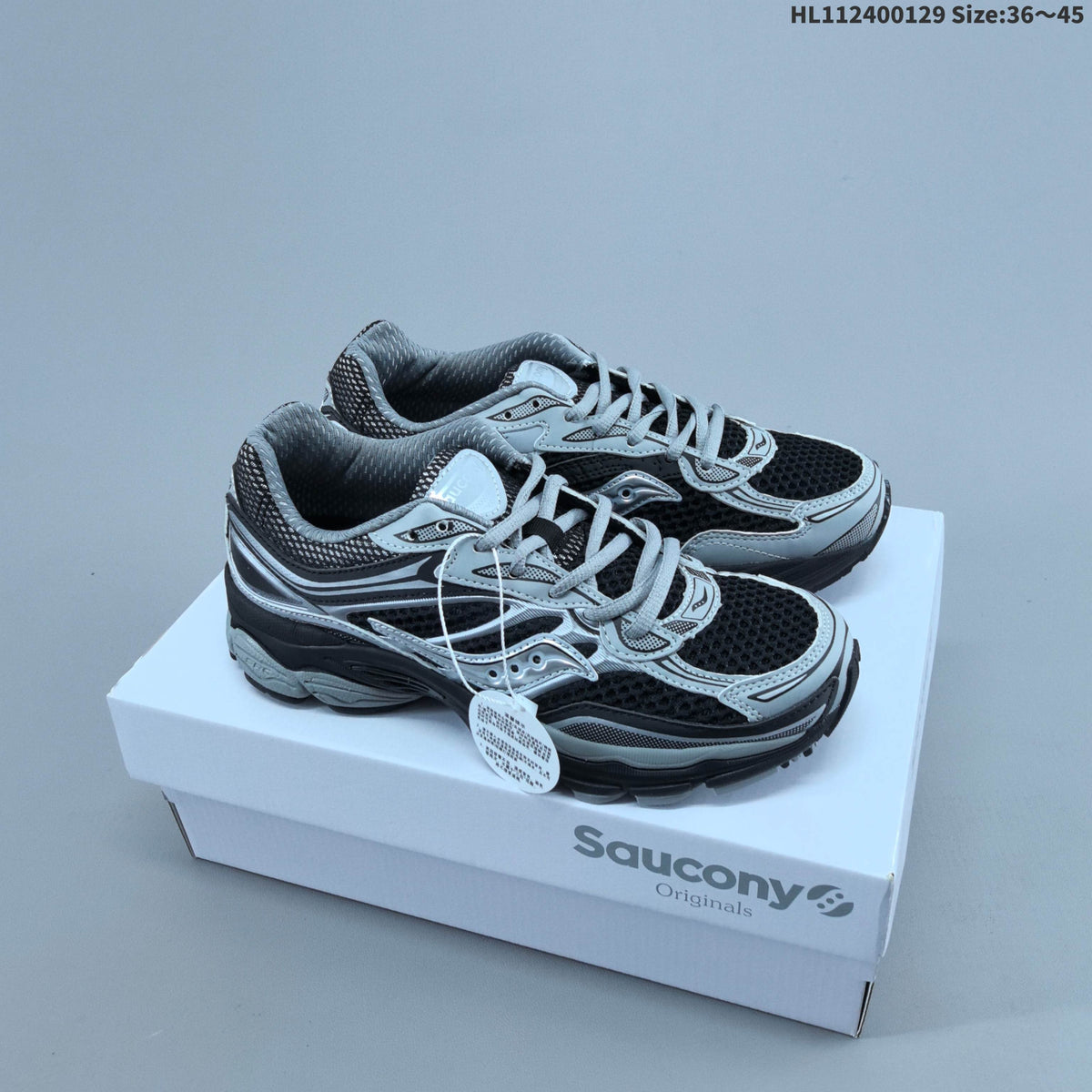 Saucony ProGrid Omni 9 Retro Running Sneakers