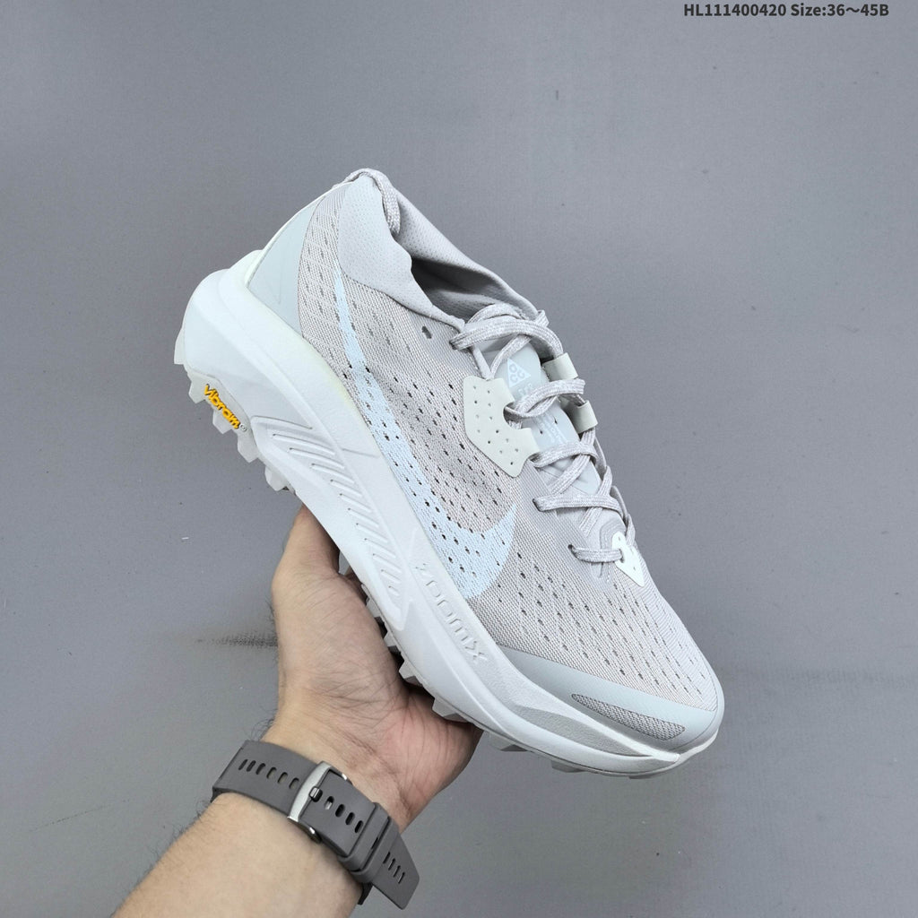 Nike ACG Zegama Trail Running Shoes HV8113-111