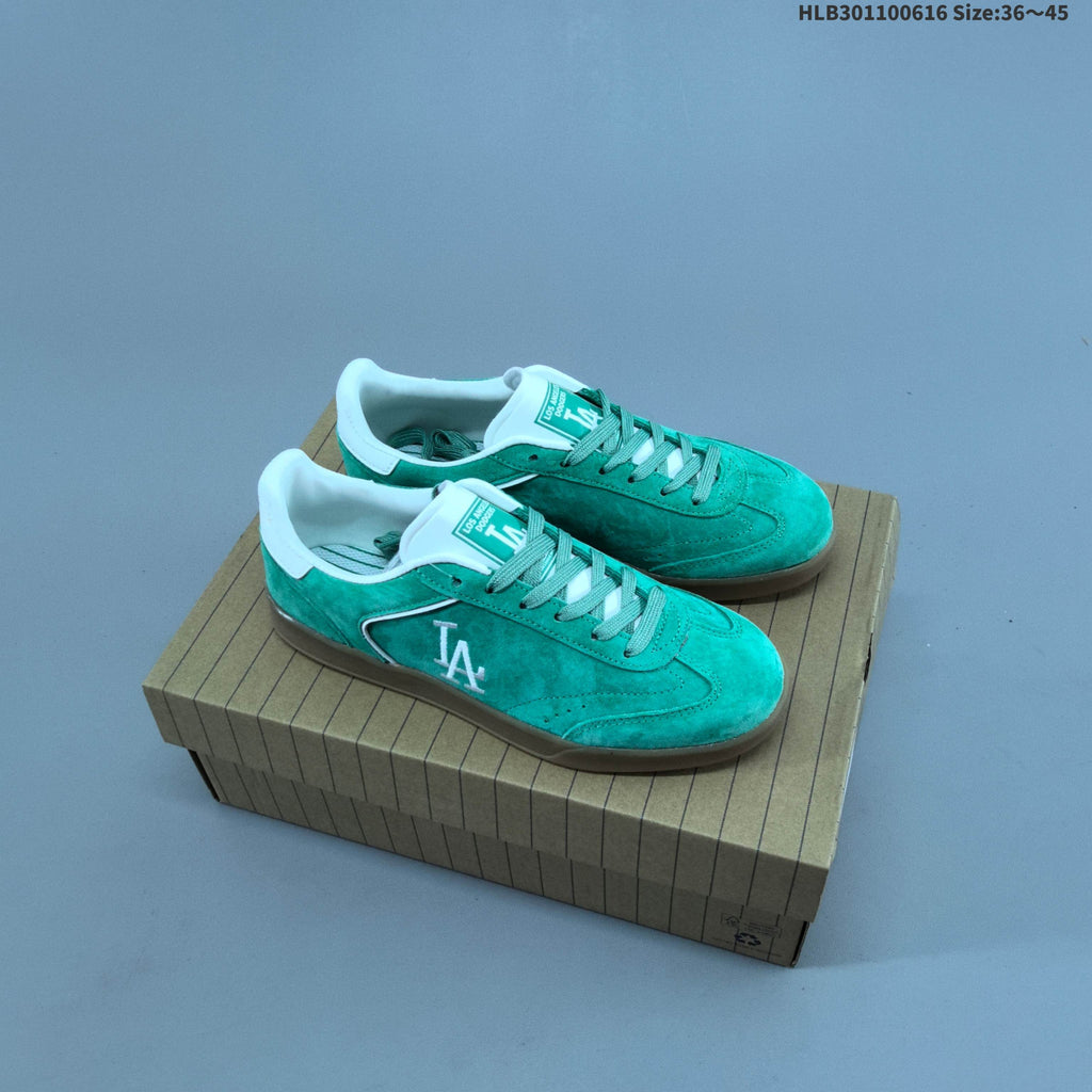 MLB Clubbie Low-Top Retro Sneakers