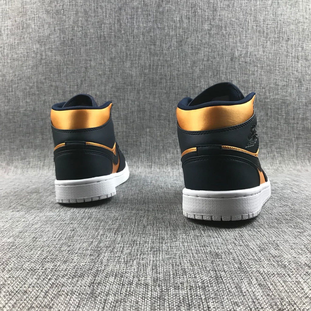 Air Jordan 1 Mid SE Black and Gold Sneakers 852542-401