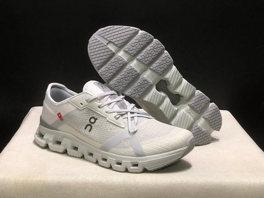 On Cloud X 4 AD Sneakers in Wolf/Alloy Light Gray