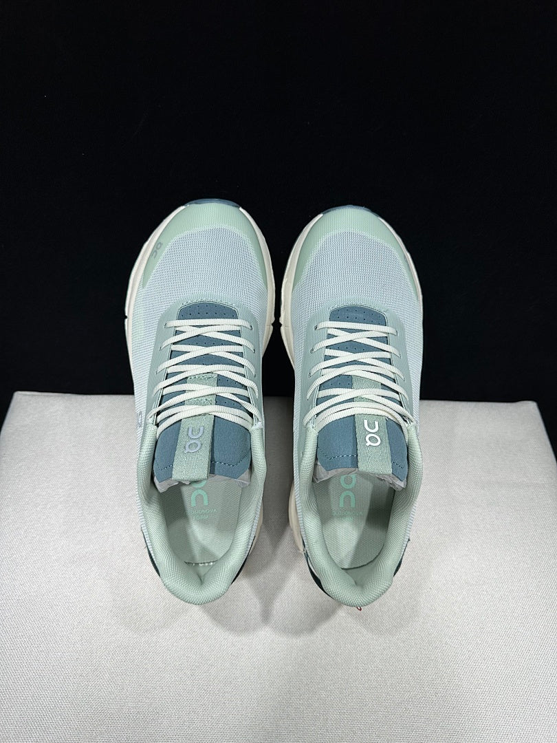 On Cloudnova Form 2 Sneakers Light Blue