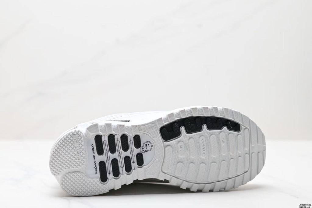 Nike Air Max Plus Comme des Garçons White Sneakers