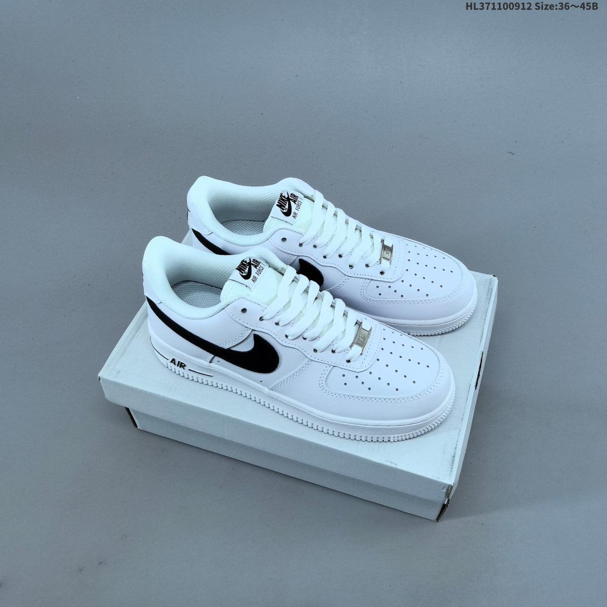 Nike Air Force 1 ’07 Low-Top Sneakers