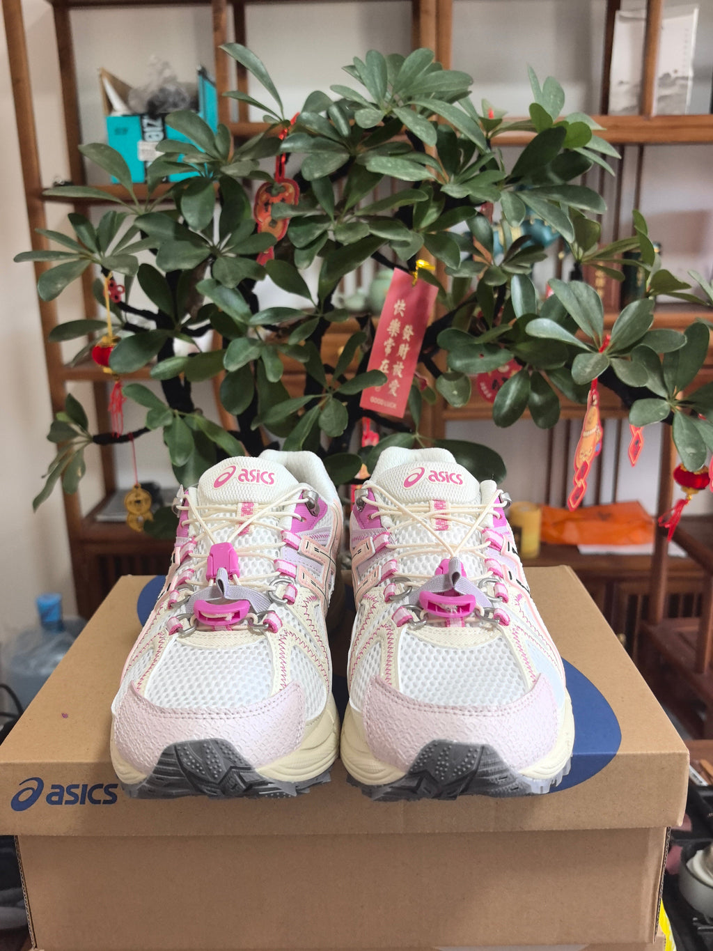 ASICS KL1 Sneakers in Pink and White