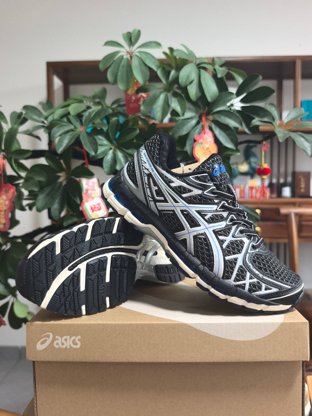 ASICS GEL-KAYANO 20 Black Silver Blue Sneakers