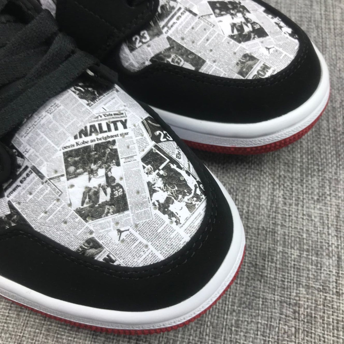 Air Jordan 1 Mid Black Red Sneakers 852542-061