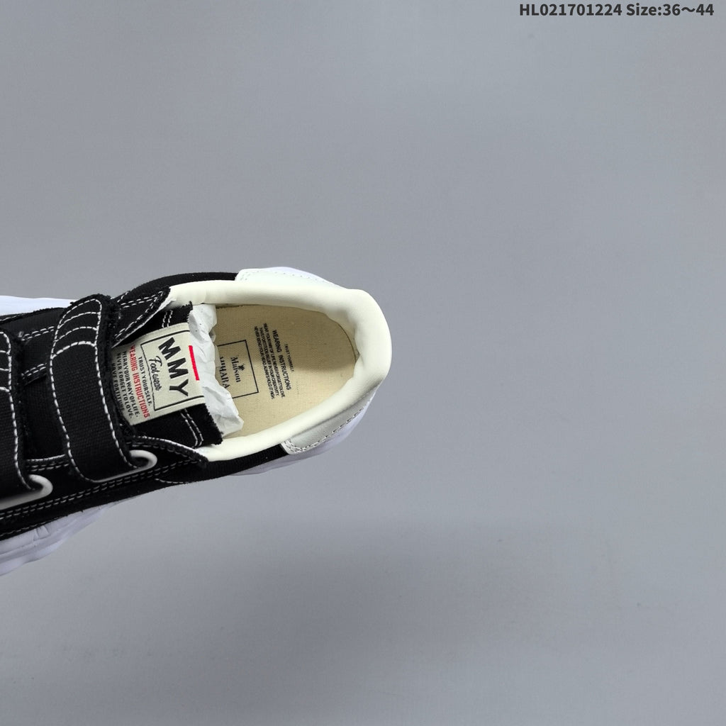 Maison MIHARA YASUHIRO Blakey Low Sneakers Black White