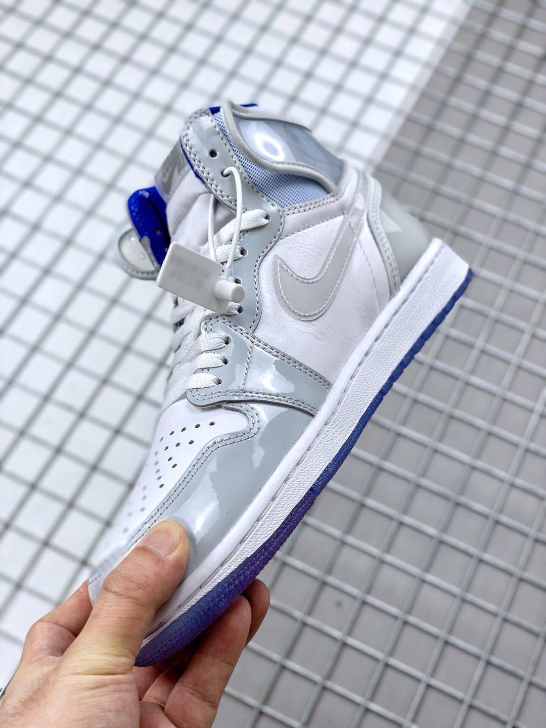 Jordan Air Jordan 1 High Zoom R2T Sneakers White Grey Blue