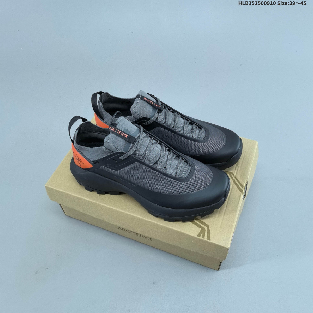 Arc'teryx Vertex Alpine M Low-Top Hiking Shoes