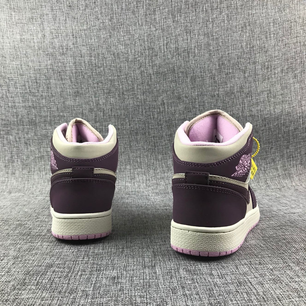 Air Jordan 1 Retro High OG White Purple Sneakers