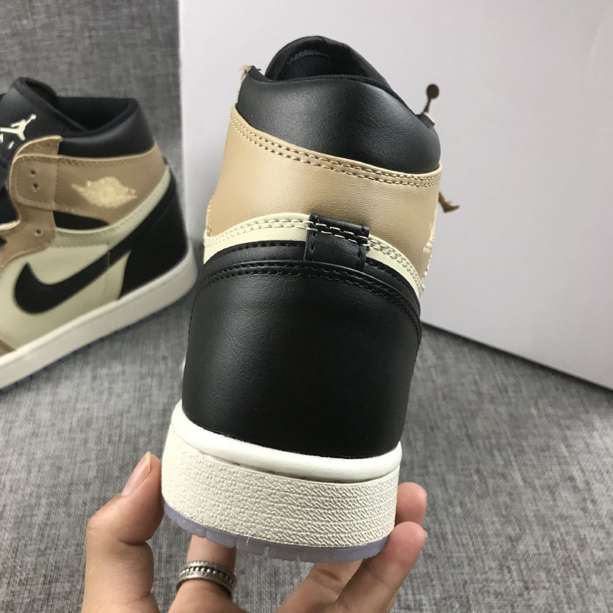 Air Jordan 1 High Premium AH7389-003 Sneakers