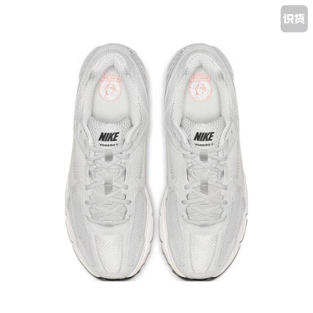 Nike Zoom Vomero 5 Grey and White Sneakers