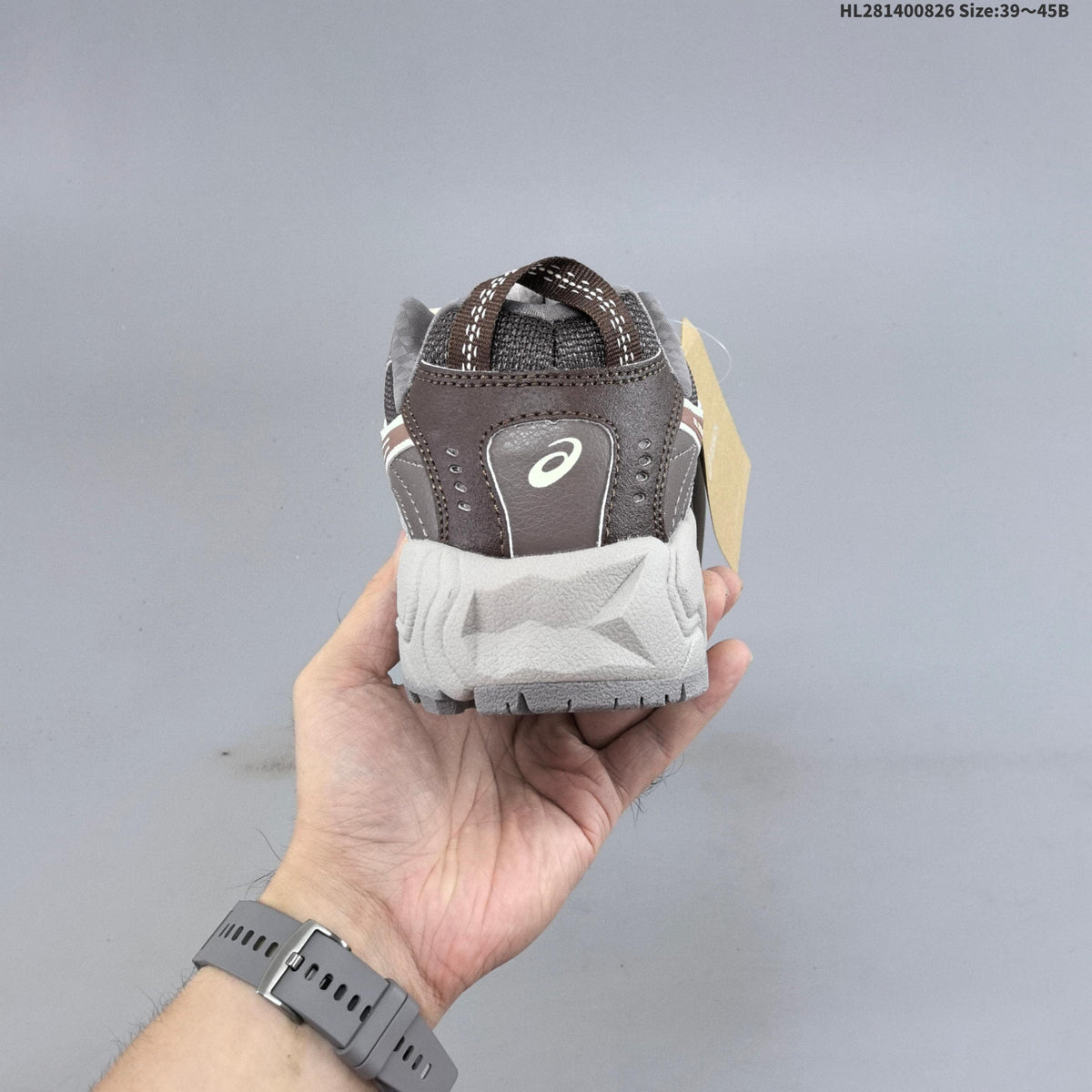 ASICS GEL-NANDI NR Sneakers in Cream, Gray and Brown