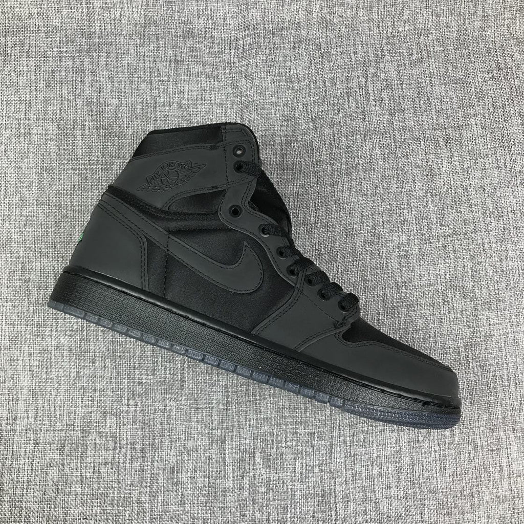 Air Jordan 1 Retro High Black Rose Sneakers