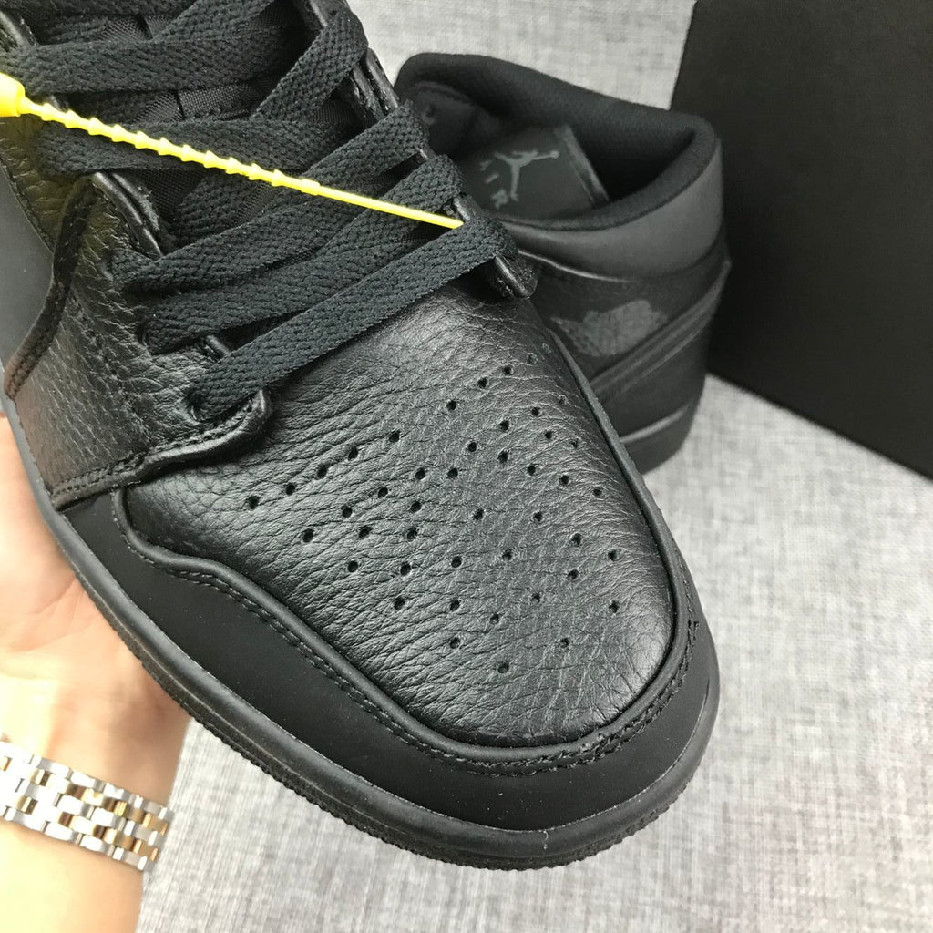 Air Jordan 1 Mid Sneakers, Black