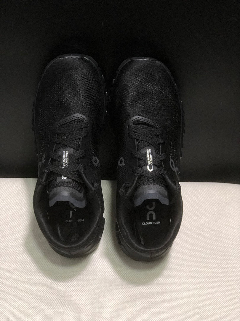 On Cloud 6 Push Black Running Sneakers