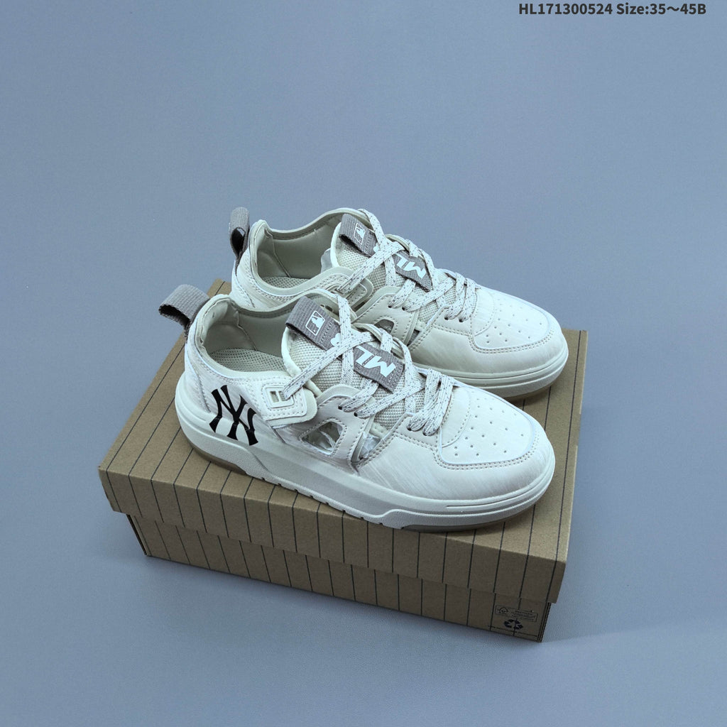 New York Yankees Low-Top Platform Sneakers, White